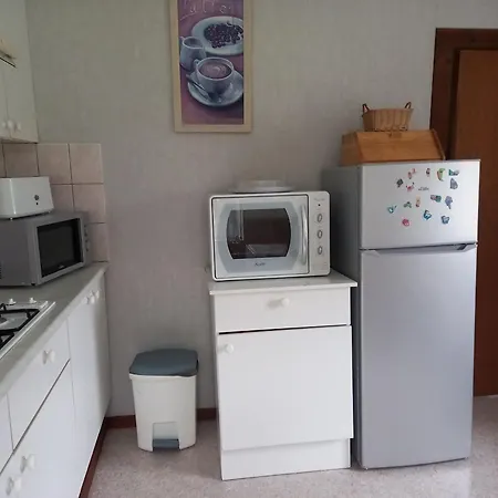 En Pleine Nature, Proche De La Bresse Avec Activites Familiales, Terrasse Et Poele A Bois - Fr-1-589-70 *